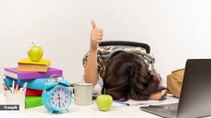 A student procrastinating.